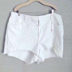 Good American Size 16 White Denim Bombshell Shorts, NWT